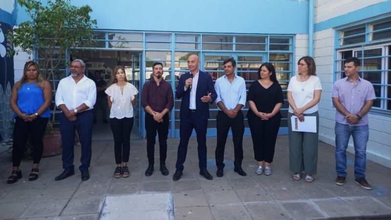 Beto Ramil inauguró el ciclo lectivo 2023 en dos escuelas públicas del partido de Escobar