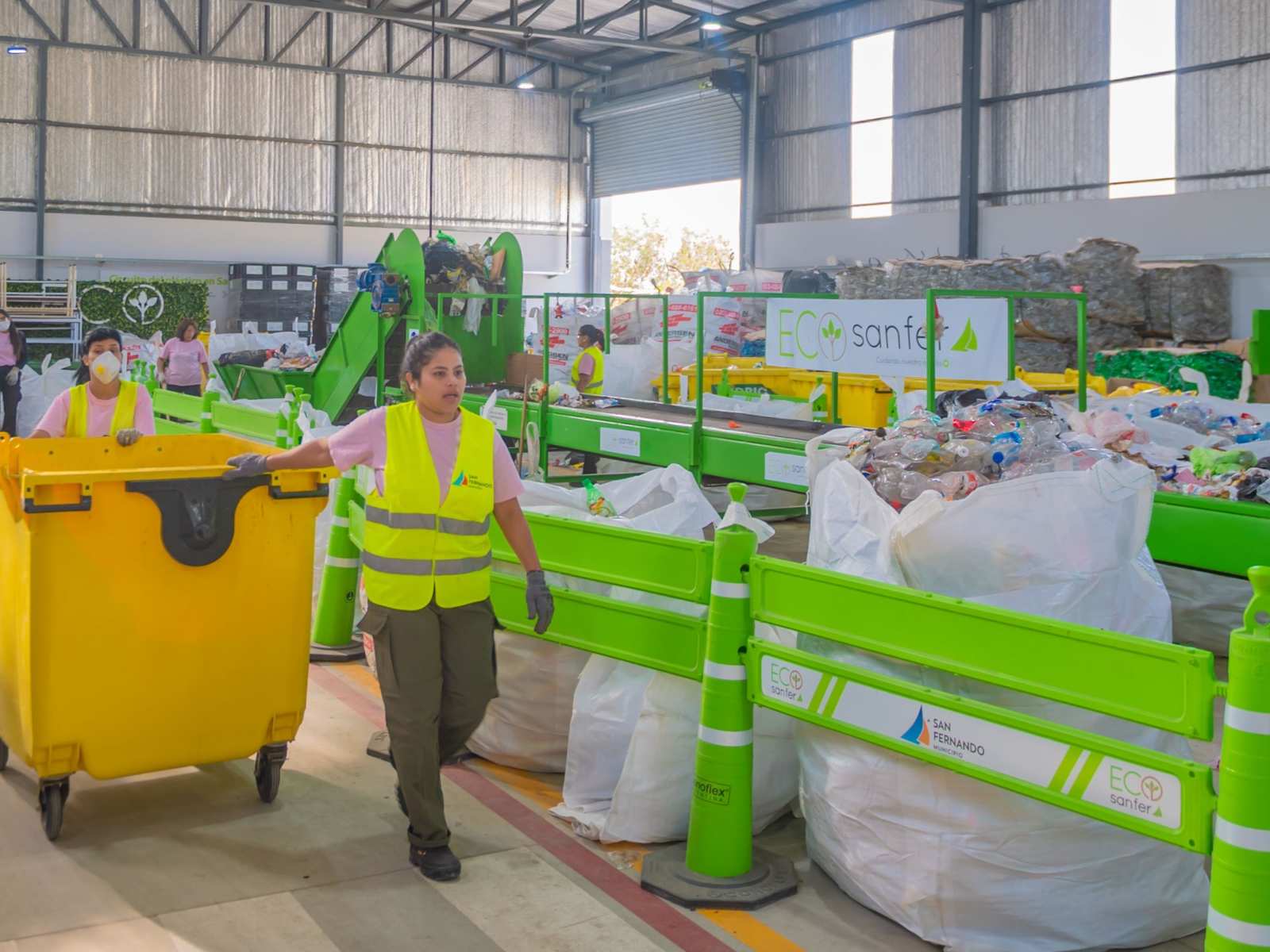 San Fernando recicló 6.000 kilos de ‘Botellas de Amor’ en 3 meses