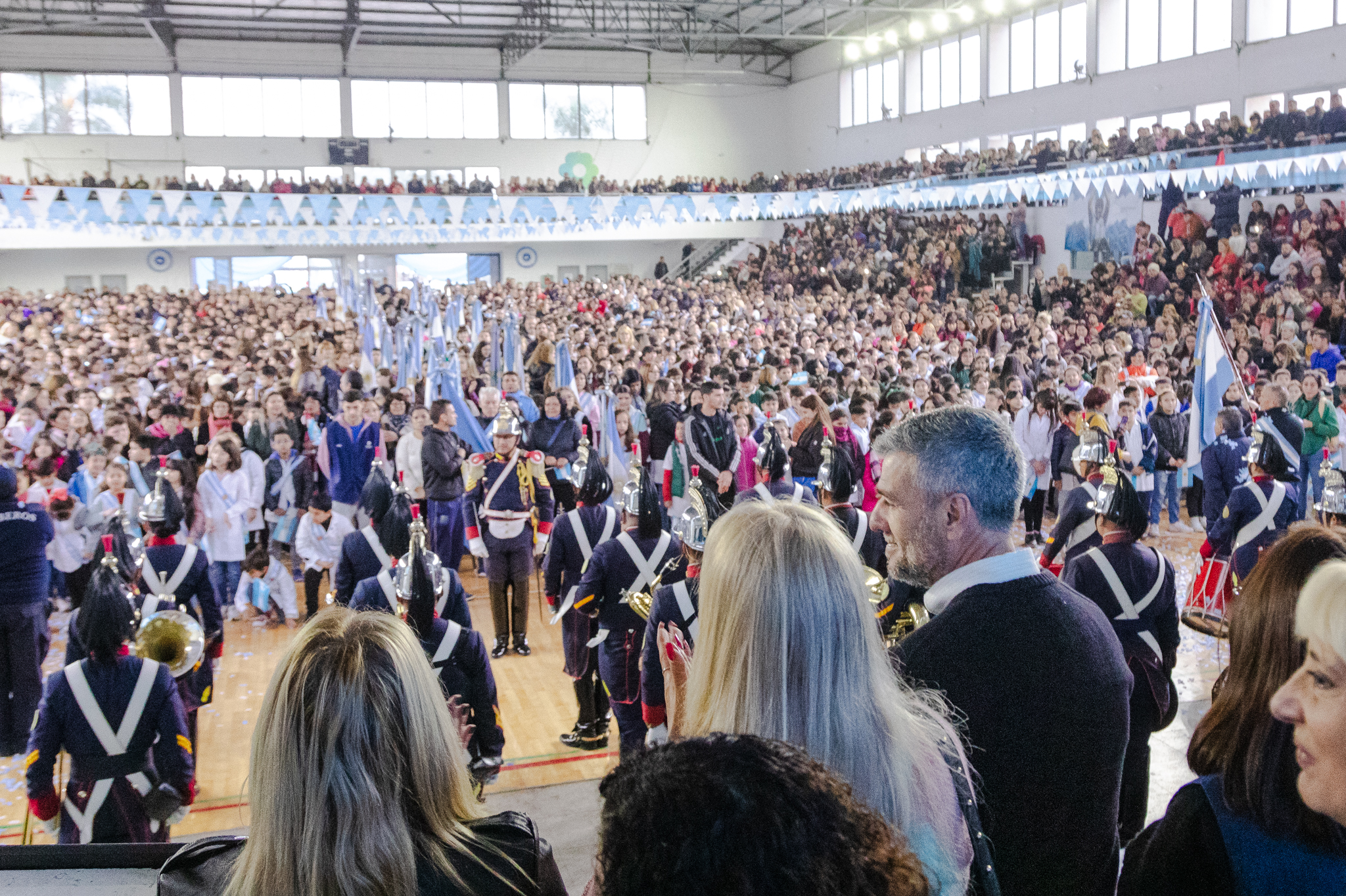 Hurlingham: Zabaleta tomó la promesa de lealtad a la bandera a más de dos mil alumnos de 4to grado de escuelas del distrito