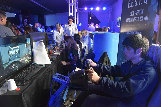 Estudiantes de escuelas técnicas del distrito presentaron proyectos innovadores en Expo Escobar 2023