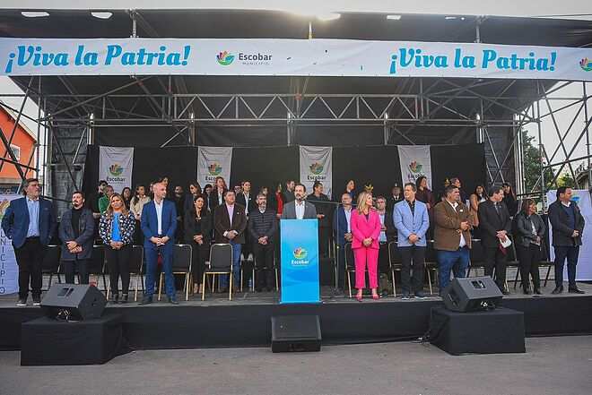 Maquinista Savio festejó su 49° aniversario en el renovado Boulevard 5 de Junio 