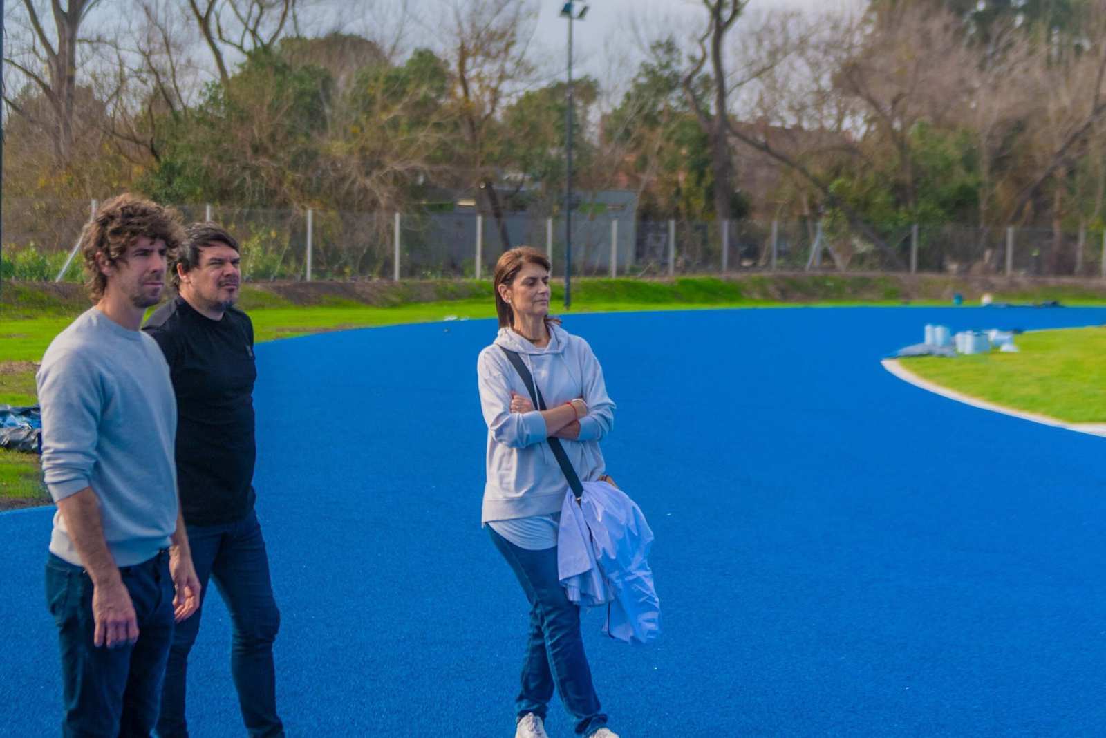 Juan Andreotti recorrió la nueva Pista de Atletismo que el Municipio hace con la Universidad de Luján