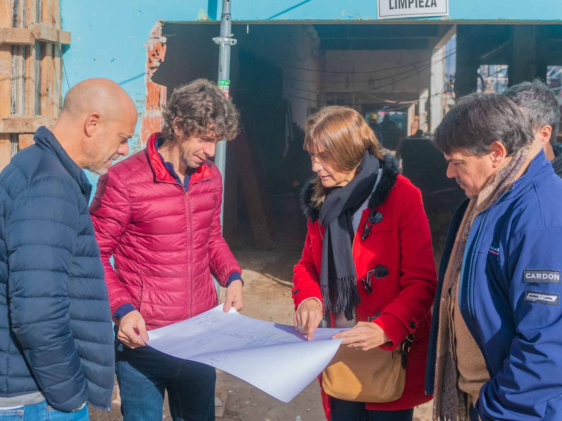 Juan Andreotti recorrió la obra del Polideportivo N°11 “Piñeyro” y Centro de Rehabilitación y Kinesiología