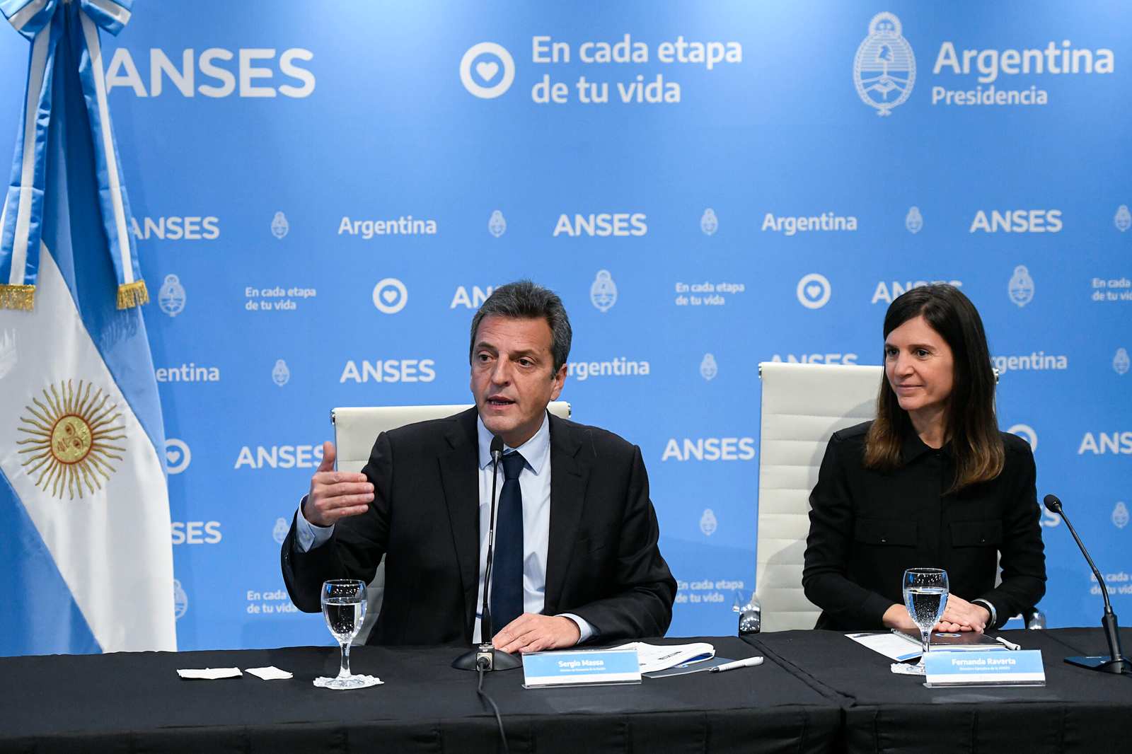 Massa y Raverta anunciaron nuevos créditos de hasta 400 mil Pesos para Jubilados y Pensionados