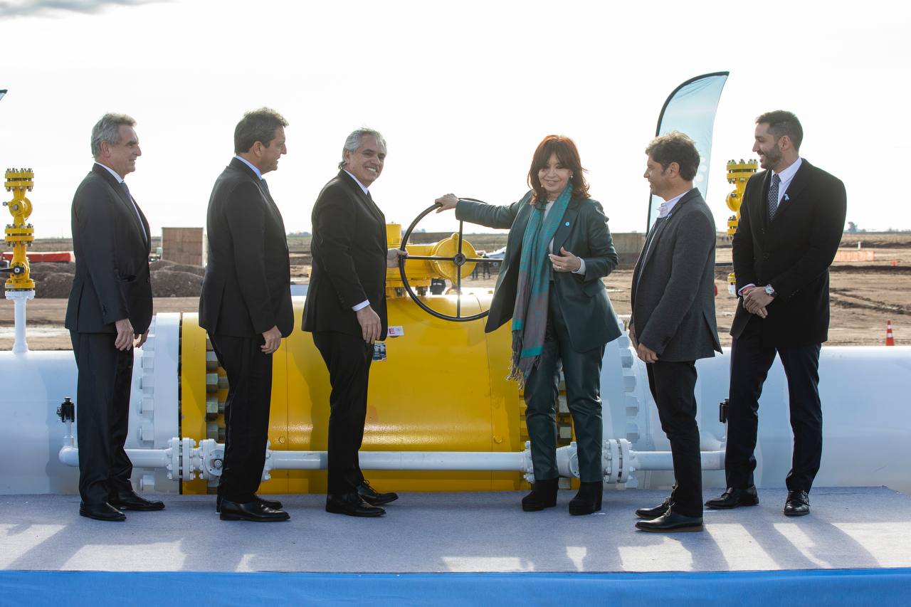Alberto Fernández, Cristina Kirchner y Sergio Massa inauguraron el gasoducto Néstor Kirchner