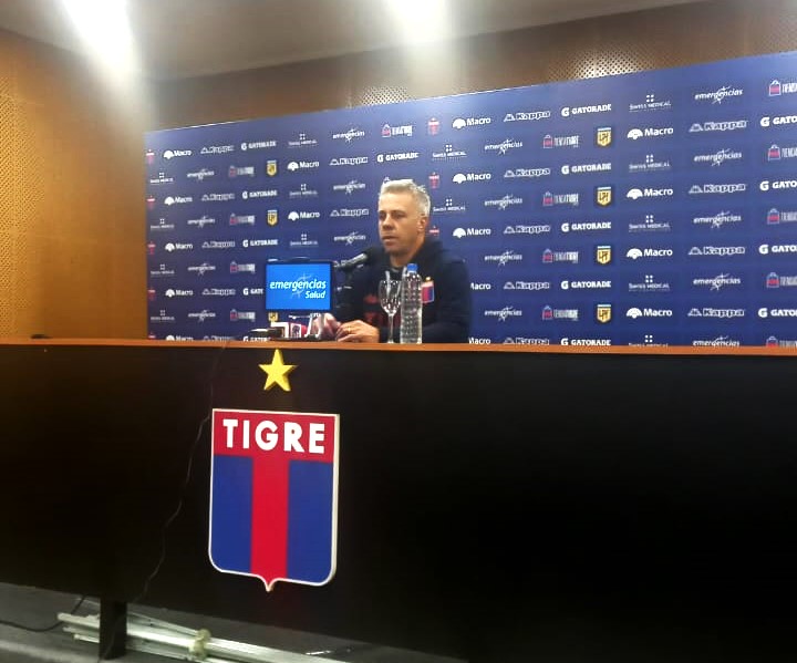 Lucas Pusineri fue presentado oficialmente como el nuevo director técnico de Tigre: ” Elegí Tigre porque es un equipo importante del fútbol argentino “.