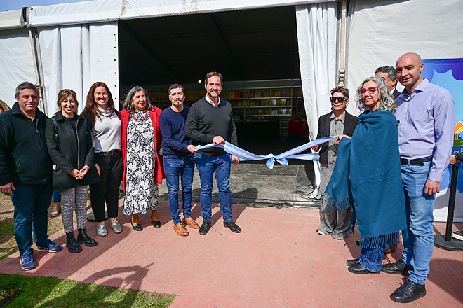 Semana de la educación: se inauguró la 8ª edición de la Feria del Libro de Escobar