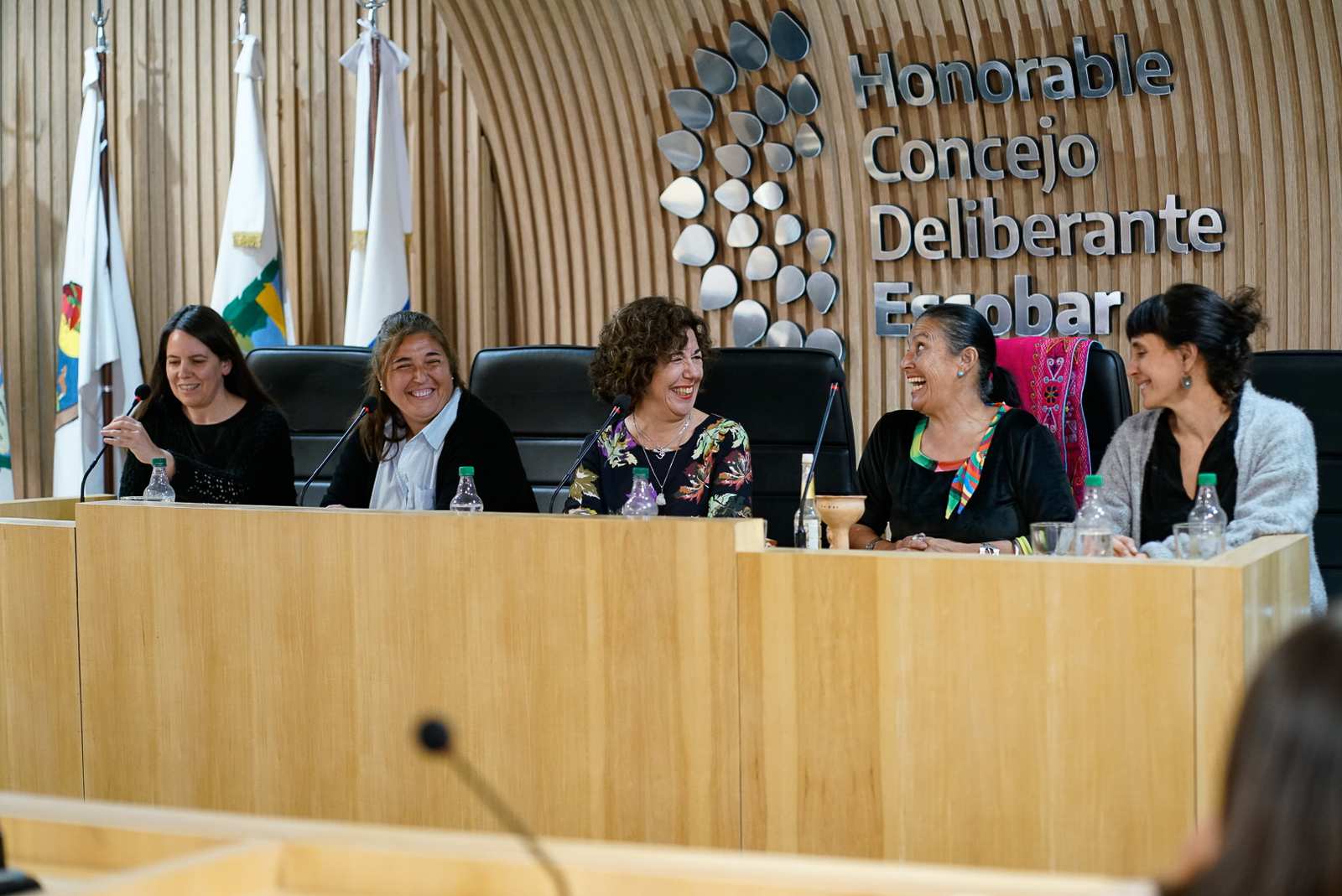 Se organizó un conversatorio sobre mujeres y climaterio