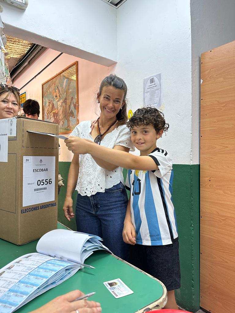 Verónica Sabena: “Hoy voto pensando en el futuro de todos y todas”