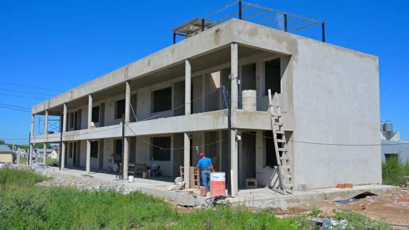La Municipalidad continúa con la construcción y mejoras de dos escuelas y dos jardines de infantes