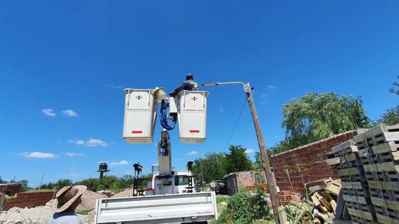 La Municipalidad de Escobar avanza con trabajos de iluminación y construcción de veredas en distintos puntos del distrito