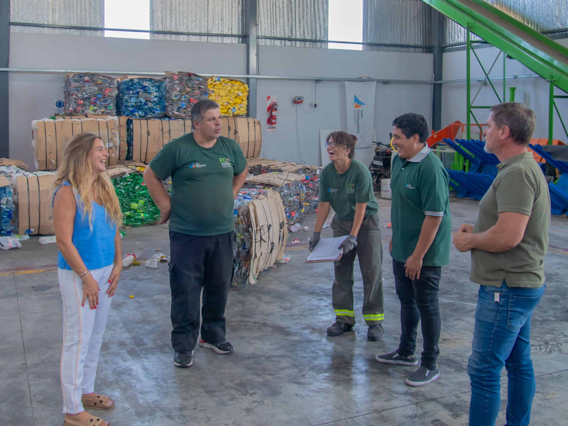 San Fernando continúa reciclando plásticos para mejorar la calidad de vida
