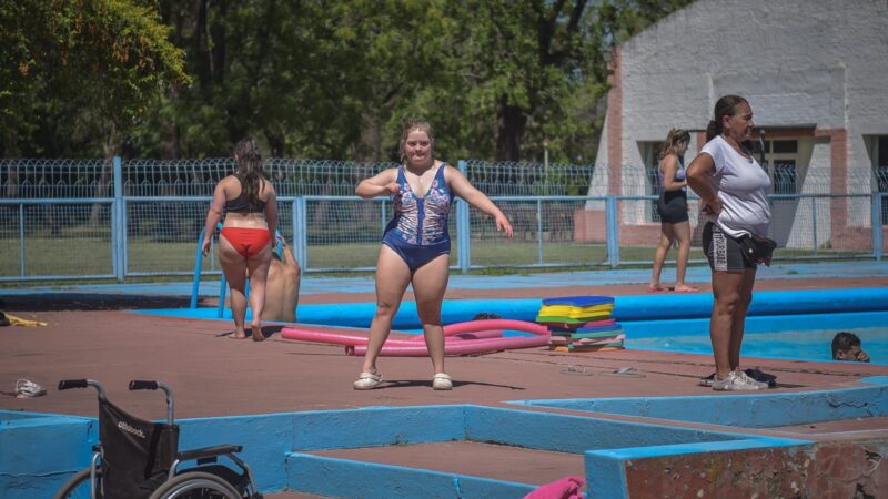 Actividades deportivas para personas con discapacidad en todos los polideportivos del distrito