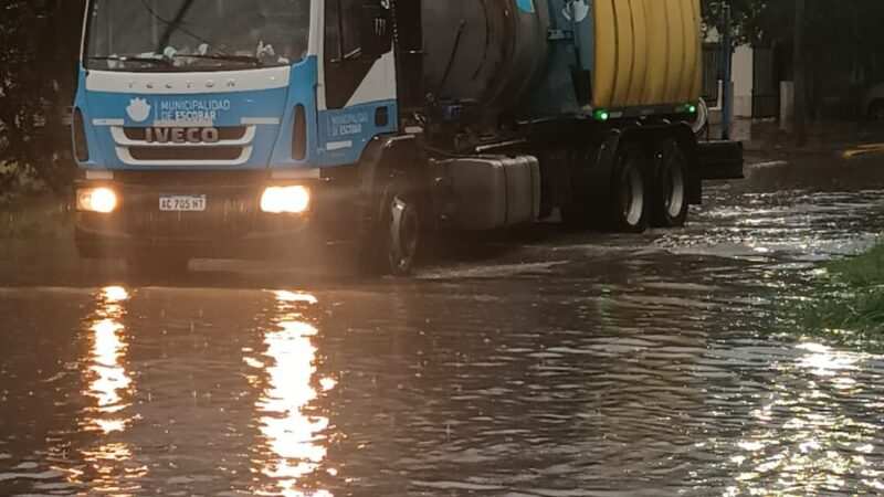 La Municipalidad de Escobar despliega un amplio operativo para brindar asistencia en las zonas más afectadas por el temporal