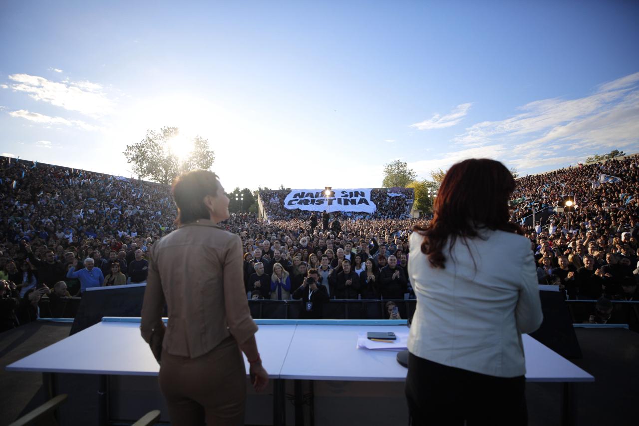 Cristina Kirchner y Mayra Mendoza inauguraron el Microestadio Presidente Néstor Kirchner en Quilmes