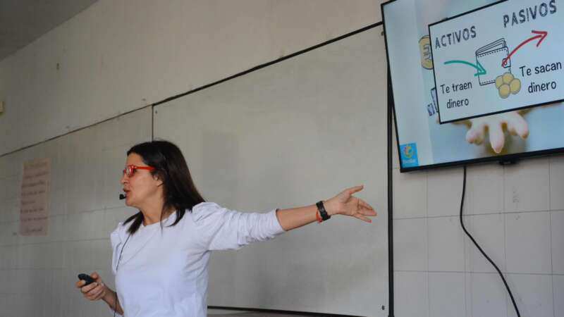 Capacitaciones sobre finanzas para alumnos de secundaria en Escobar