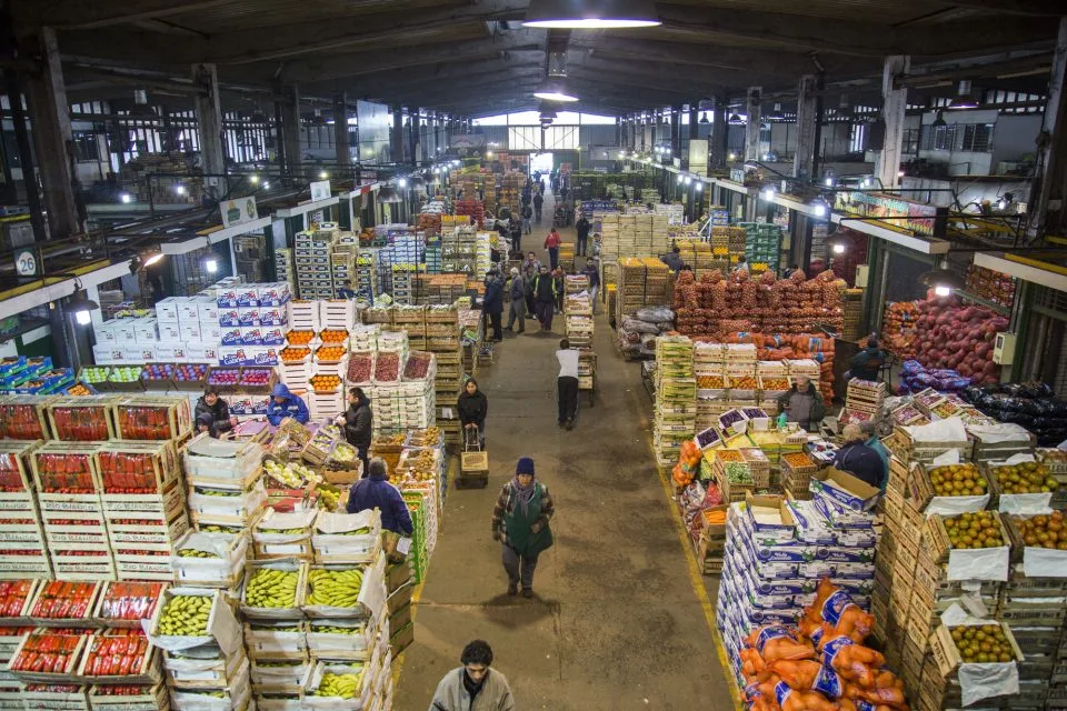 Para CAME,  la fuerte caída de la demanda en Frutas y Verduras, entre 30% y 40%, es debido a la Pérdida del Poder Adquisitivo