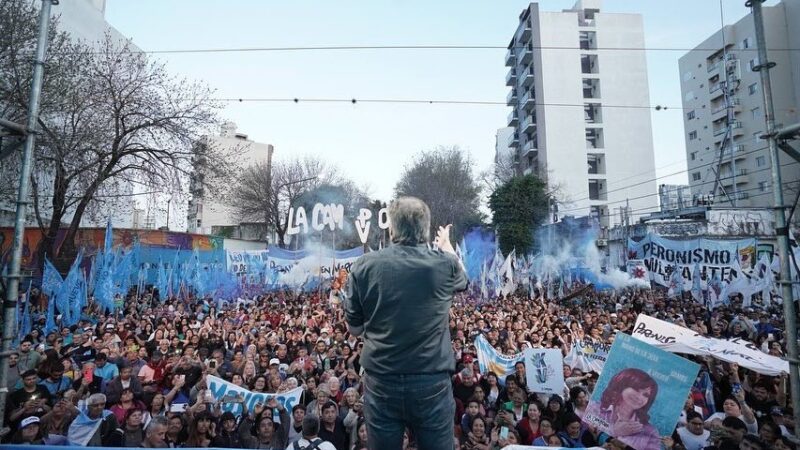 Máximo Kirchner en La Plata: Críticas a Kicillof, el albertismo y el macrismo, y un llamado a la unidad peronista