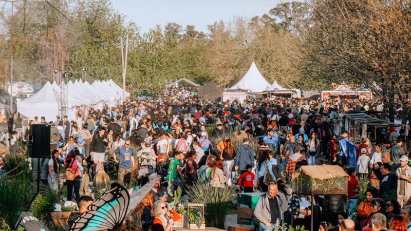 Miles de personas disfrutaron de los festejos por los aniversarios de Ingeniero Maschwitz y Loma Verde