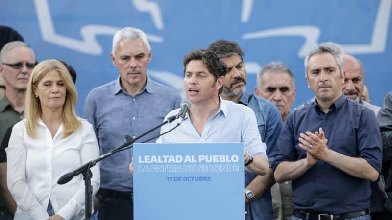 Kicillof en el 17 de Octubre: “La única pelea que me interesa es contra las políticas de Milei”