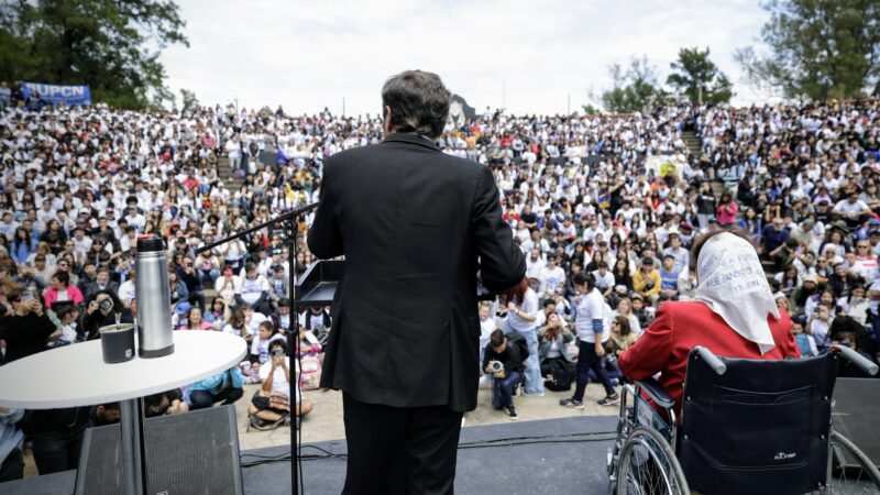 Kicillof: “La juventud nos obliga a trabajar para tener más y mejores políticas de derechos humanos”
