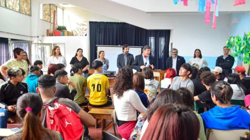 Kreplak y Sileoni lanzan la Primera Encuesta  Provincial sobre consumos digitales