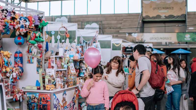 Desde asado a $6.500 y zapatillas a $19.000 hasta celulares por $169.000: todas las ofertas destacadas del Mercado de Oportunidades Navideño en Escobar