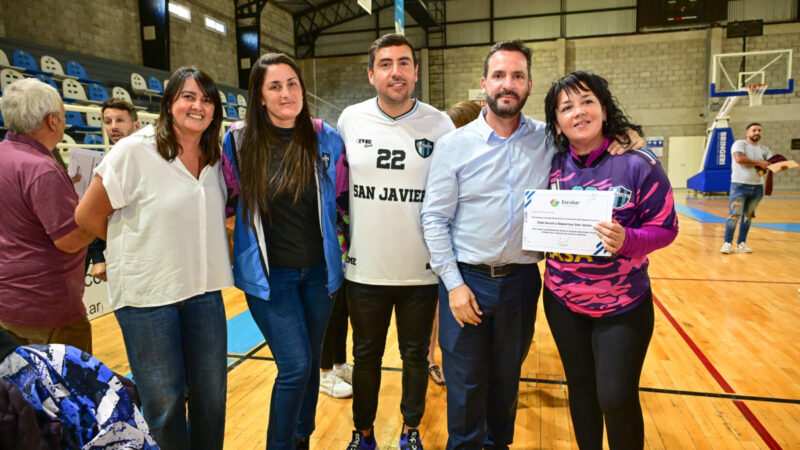 La Municipalidad de Escobar entregó fondos a 27 entidades de bien público y a 12 clubes de barrio