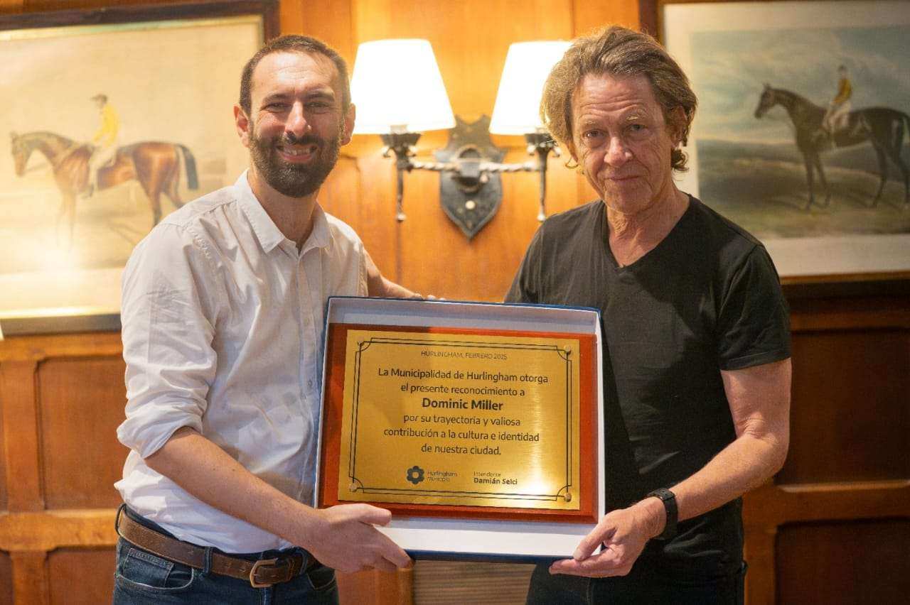 Selci distinguió como personalidad destacada de la cultura a Dominic Miller, el guitarrista de Sting nacido y criado en Hurlingham