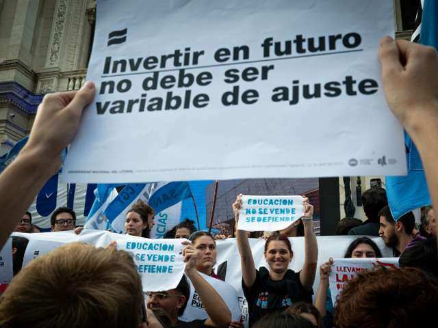 CONADU Histórica se suma al paro nacional docente en reclamo de paritarias