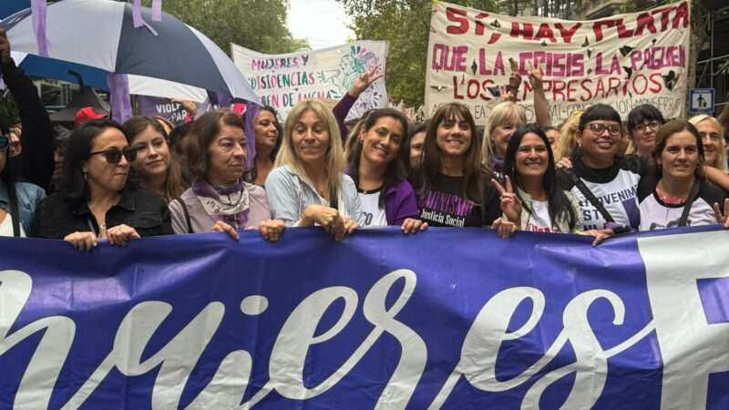 Miles de Mujeres se Movilizaron Contra la Violencia de Género y en Defensa de sus Derechos