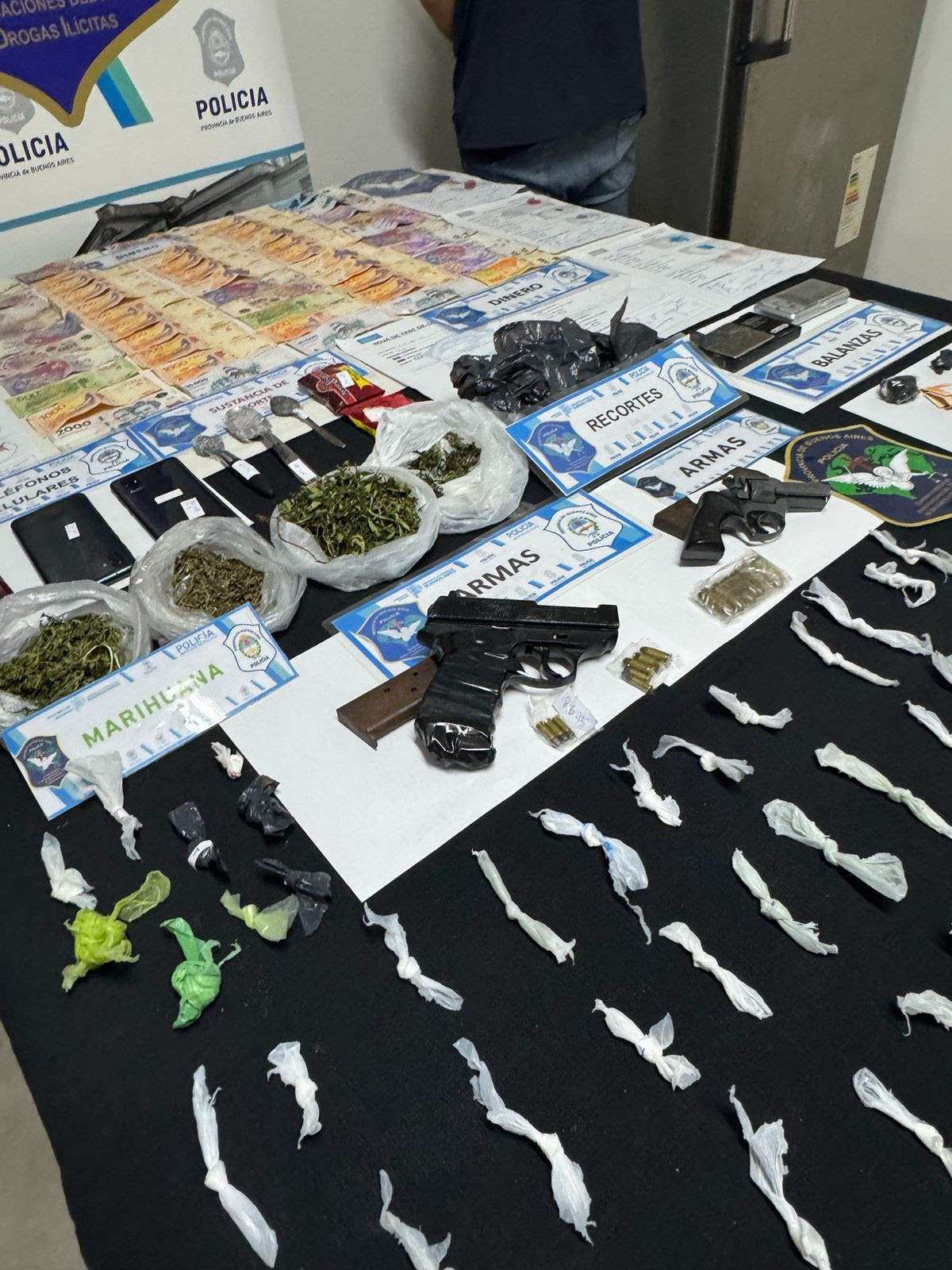 Otra banda de narcomenudeo desarticulada tras un operativo en el barrio Doña Justa