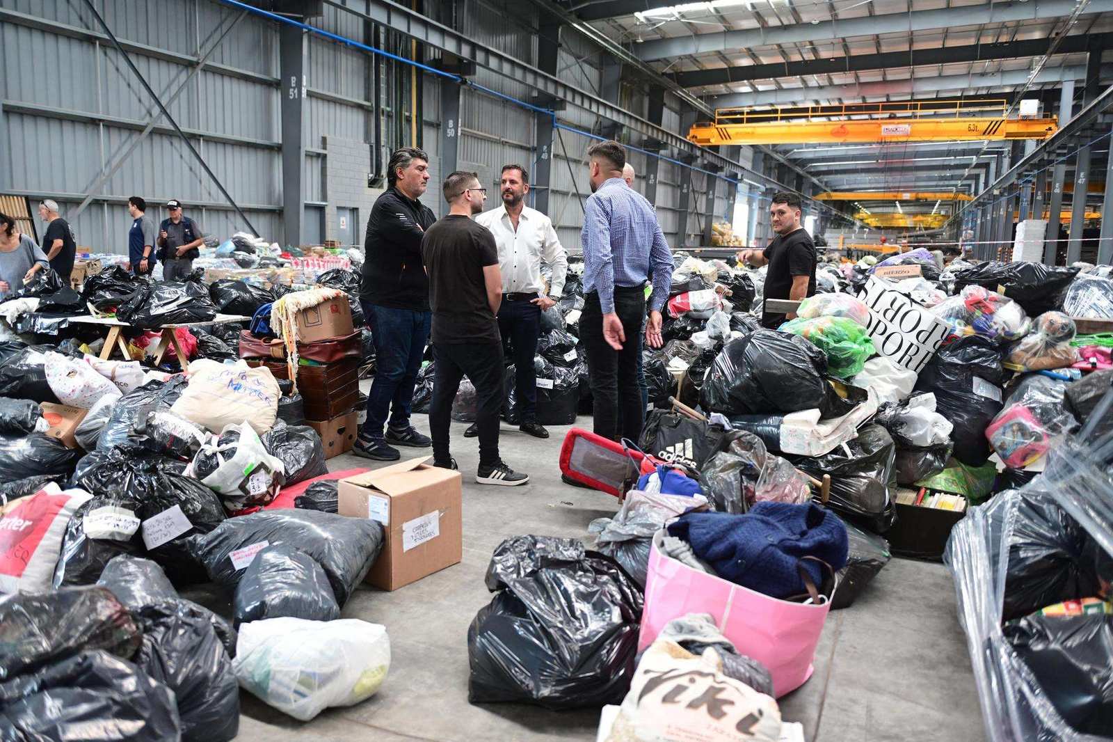 Este lunes parten hacia Bahía Blanca las cinco toneladas de donaciones recibidas en Escobar