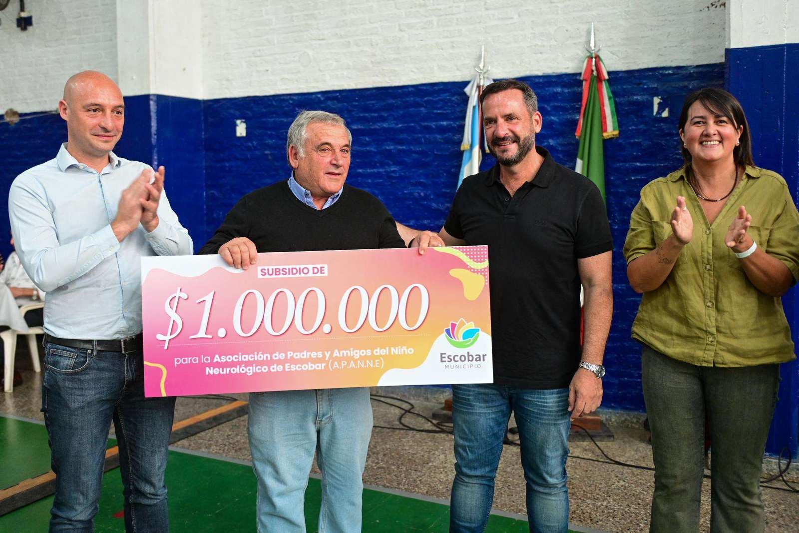 La Municipalidad de Escobar entregó a APANNE un subsidio de un millón de pesos y donará próximamente tres millones más