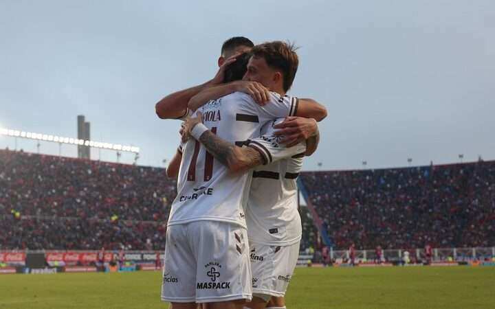 Platense volvió a sorprender: eliminó a San Lorenzo y jugará la final del Apertura ante Huracán