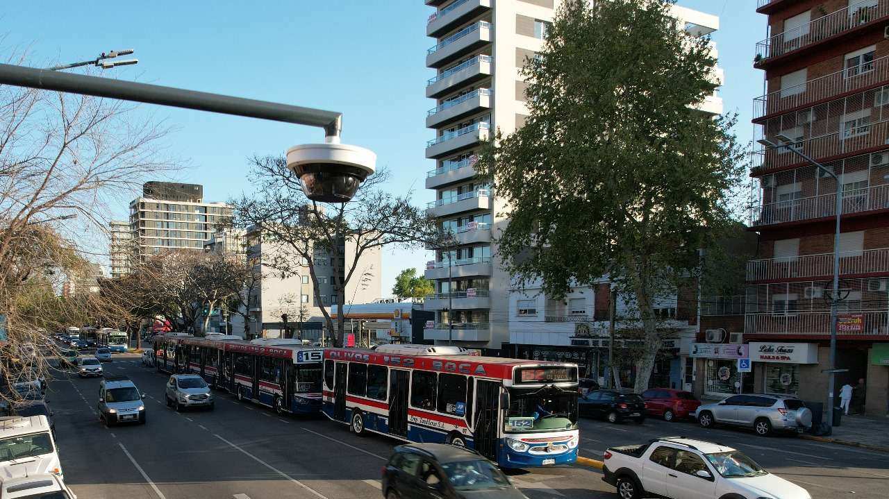 Cámaras 360°: cómo funciona este dispositivo que utiliza Inteligencia Artificial para detener delincuentes en Vicente López
