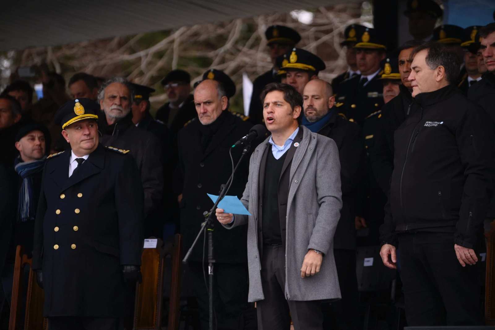 Más de 2.700 cadetes de la policía provincial juraron fidelidad a la bandera nacional