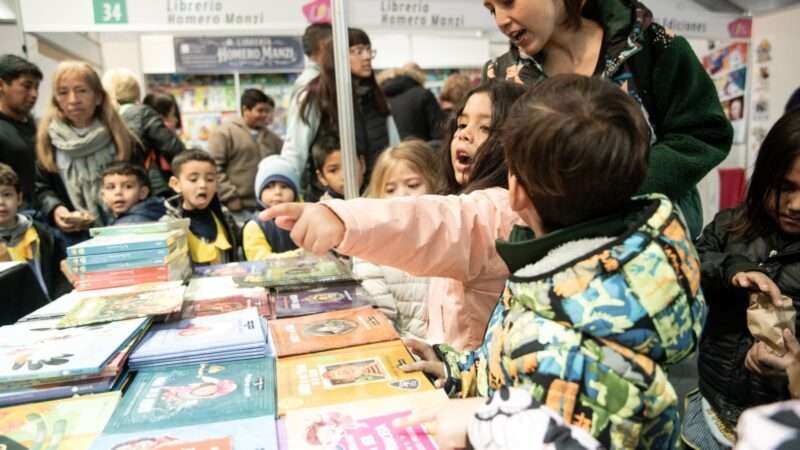 Gran éxito: Selci cerró la Feria del Libro de Hurlingham por la que pasaron más de 20.000 personas