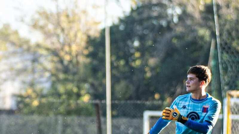 Tomás Ortolani, arquero de la Séptima de Tigre: “El fútbol es parte de mi vida y mi sueño es atajar en Primera”