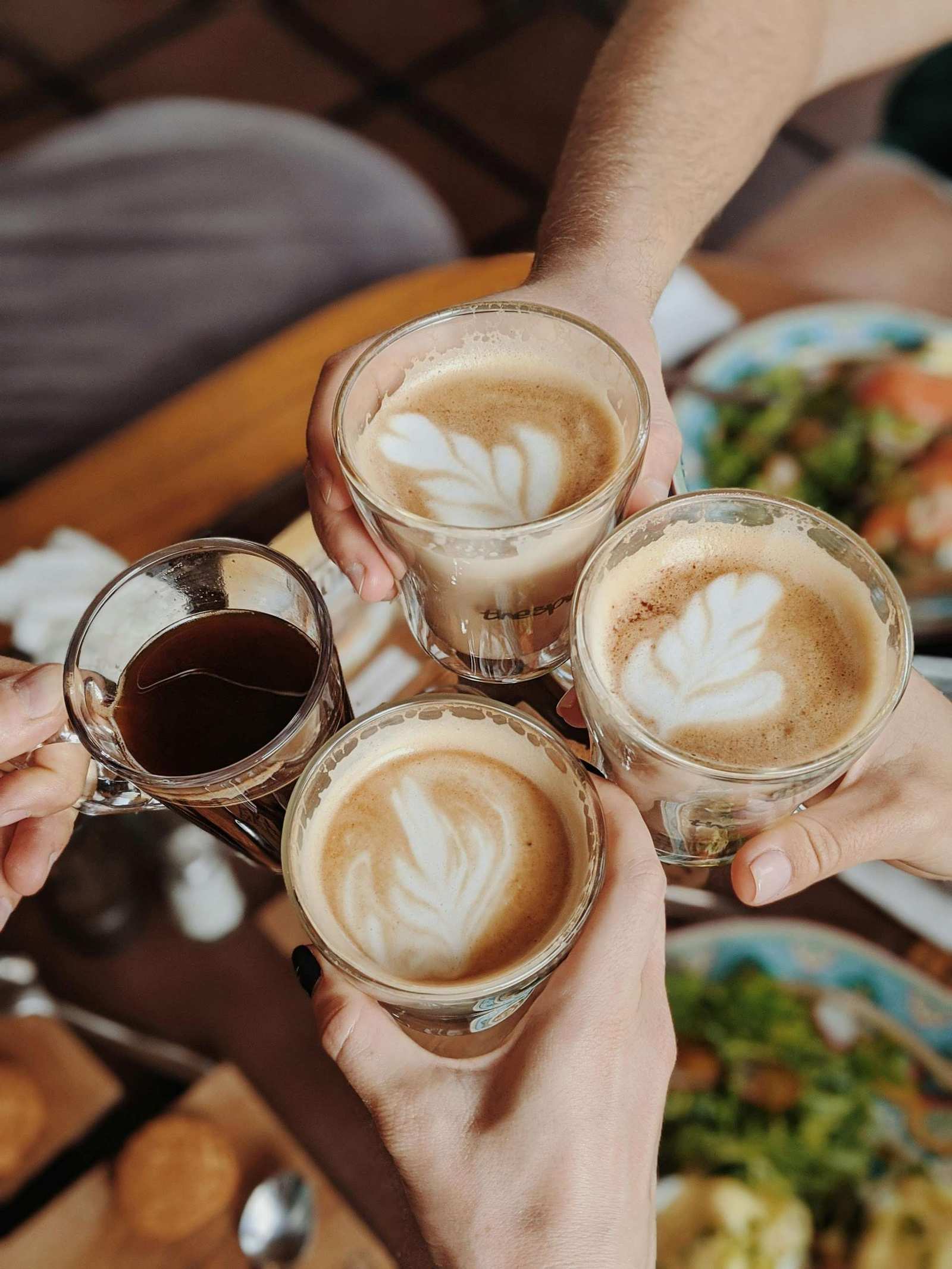 Día de las Cafeterías en Escobar: se amplía el horario para disfrutar las promociones durante todo el viernes