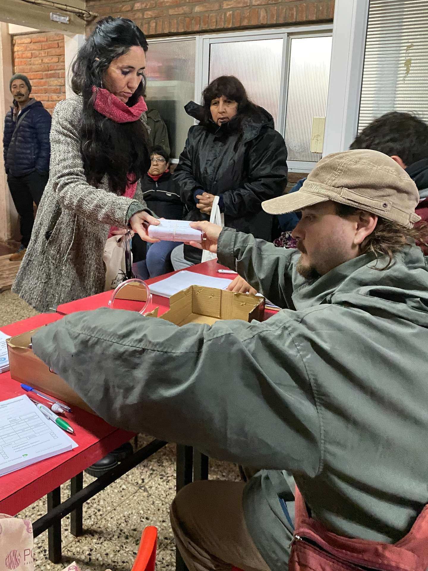 Ver mejor es un derecho: entregaron anteojos gratuitos a 200 vecinos en Munro