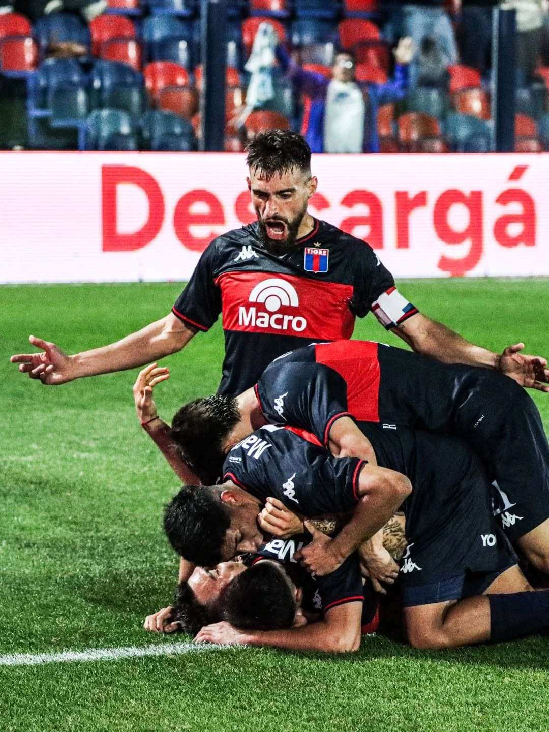 “En el último suspiro, Tigre se impuso a Argentinos en Victoria”