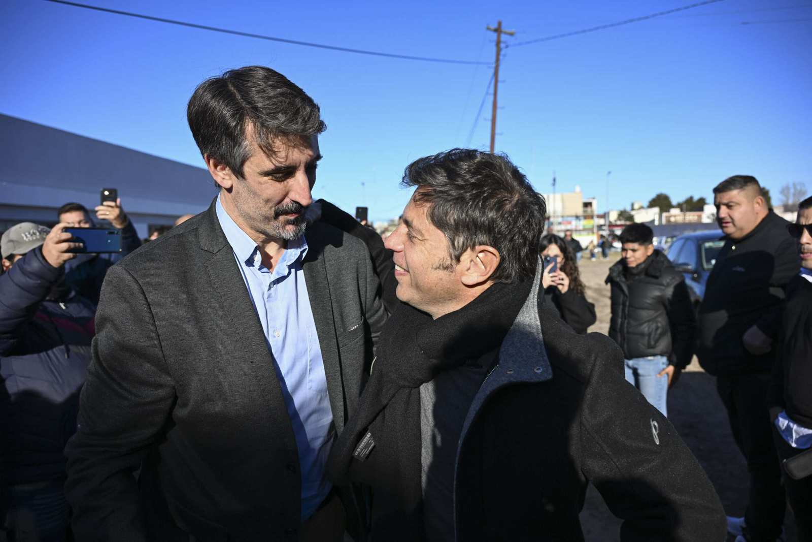 Kicillof:“En la provincia vamos a seguir trabajando para dar respuestas a las  vecinas y vecinos que están sufriendo las consecuencias del ajuste”.