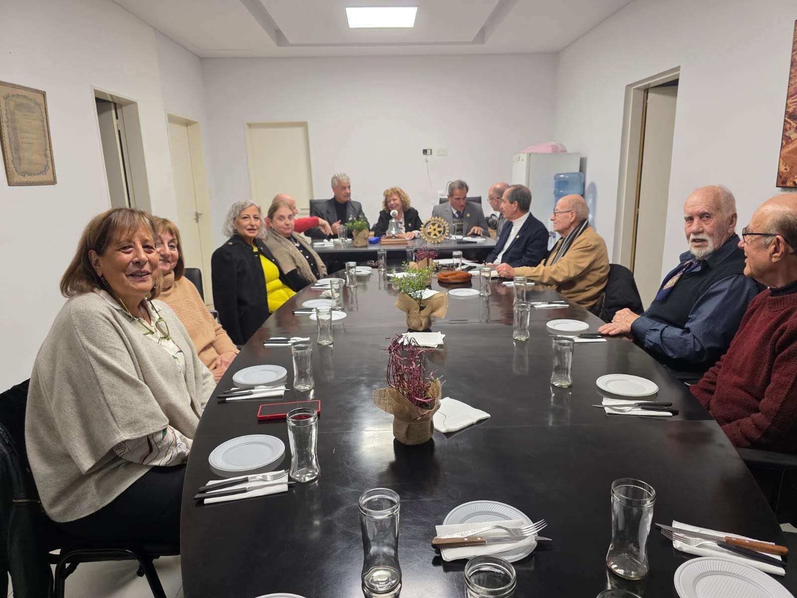 Rotary Club de Escobar: Cambio de Autoridades y Nuevos Desafíos para el Año Rotario 2025/2026