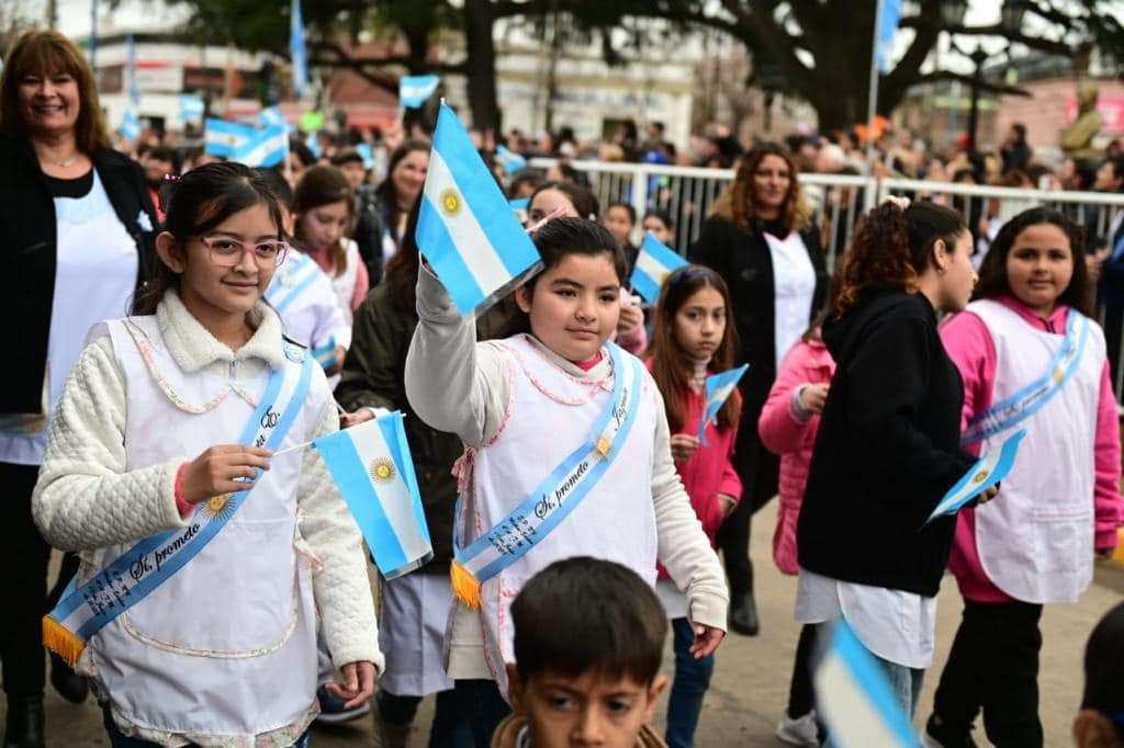 El 9 de julio, desfile y cierre a toda cumbia en Matheu