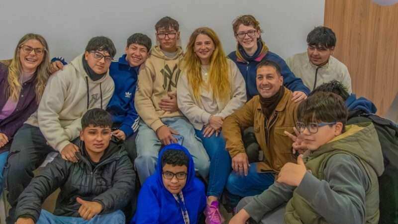San Fernando y la Fundación Banco Provincia entregaron lentes a estudiantes de secundarias