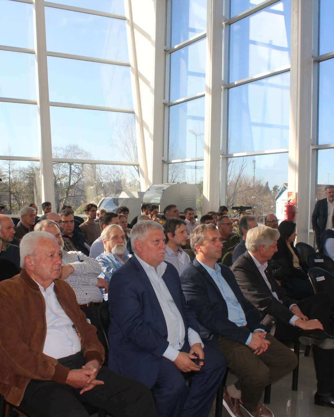 Carlos Azame “Curly” participó de un encuentro sobre Inteligencia Artificial y su impacto en la industria y el trabajo del futuro