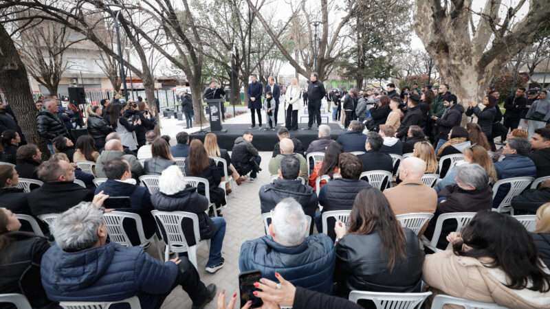 Kicillof entregó nuevos patrulleros para fortalecer la seguridad