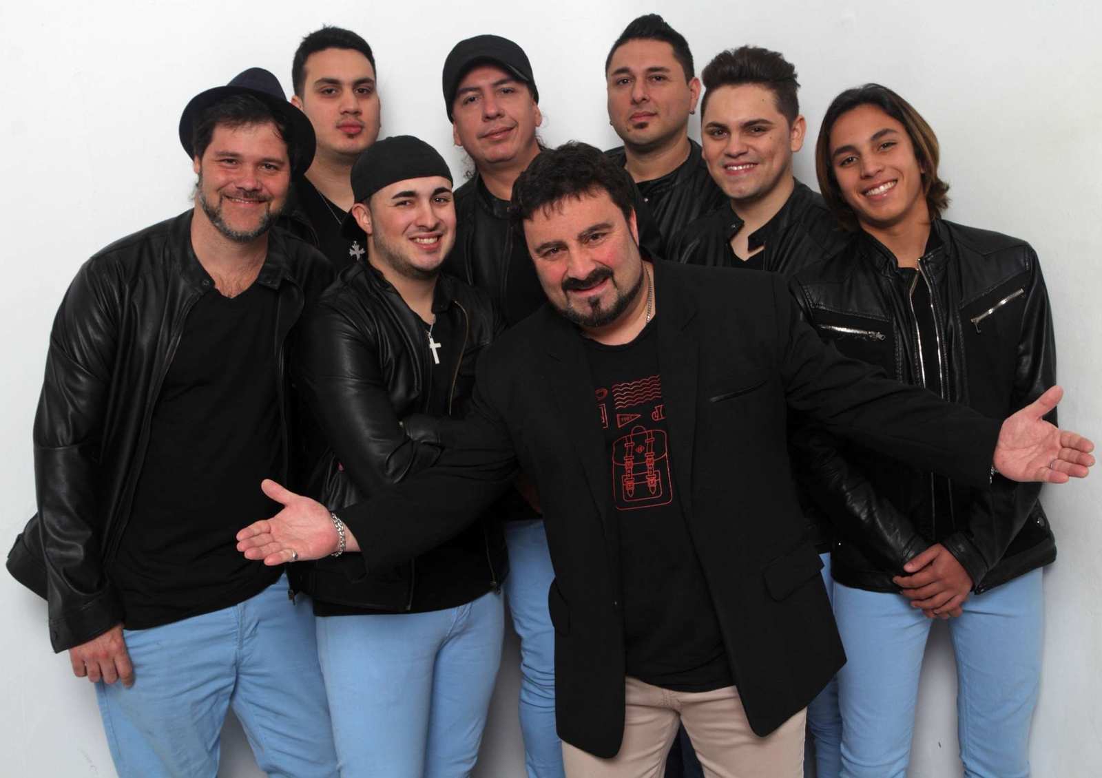 Amar Azul, Kingto y más artistas tocarán hoy en un Festival Tropical familiar y gratuito en San Fernando