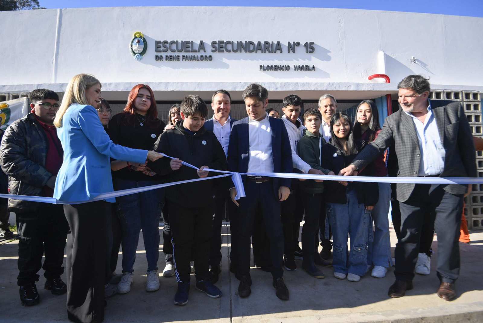 En Florencio Varela: Kicillof y Magario inauguraron el edificio educativo Nº280